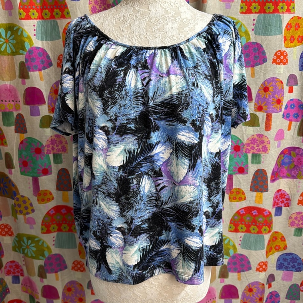 Naturally Yours Oversize Sleeveless Blouse. Medium